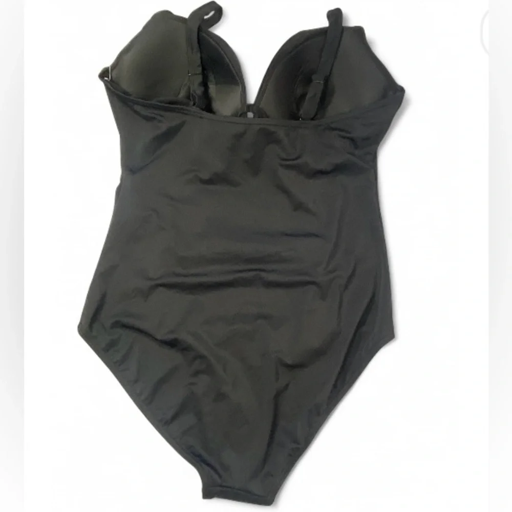 RUCHED UNDERWIRE ONE PIECE SWIMSUIT - Picture 7 of 8
